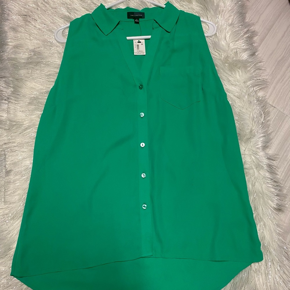The Limited sleeveless shirt top